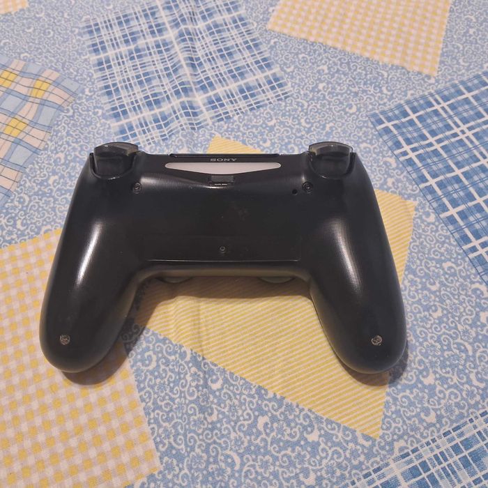 продам Playstation 4 slim 500 gb