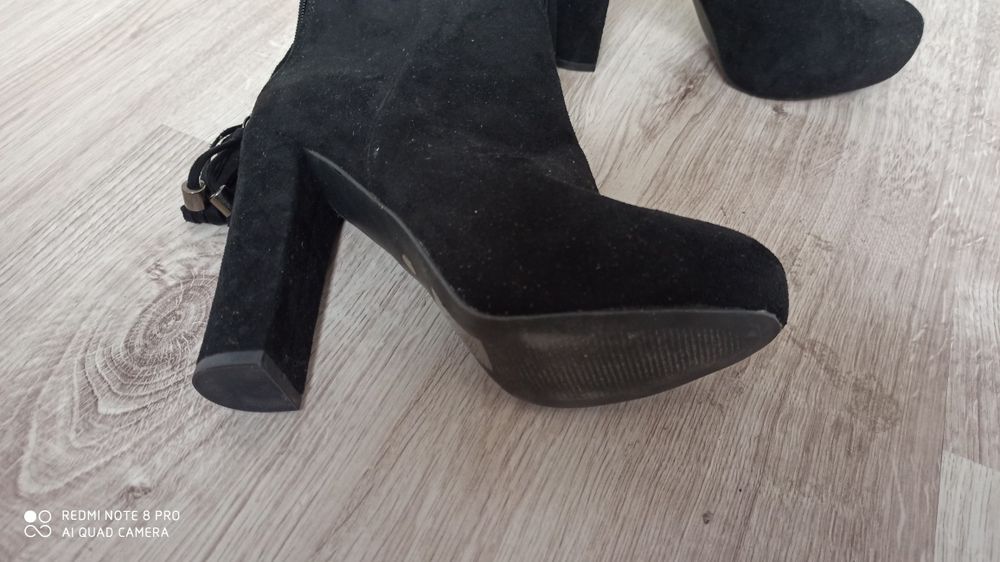 Botki zamszowe nowe