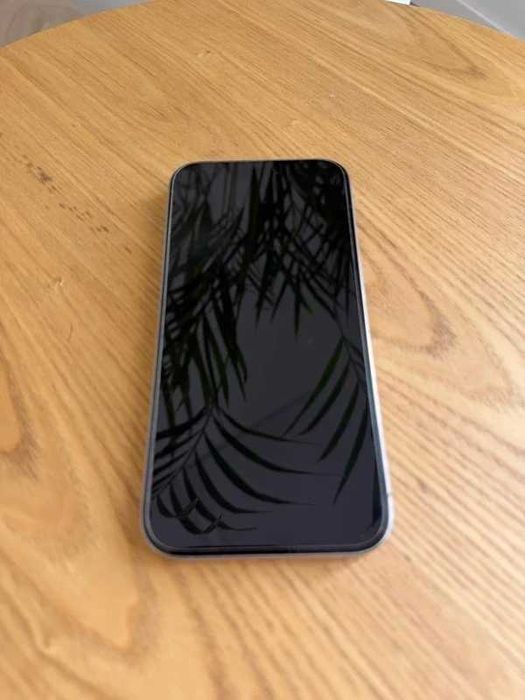 iPhone 15 Pro (Natural)