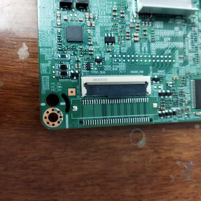 На продаж HIGH_NT14L_J4000_UE BN41-02358A J4000 J5000