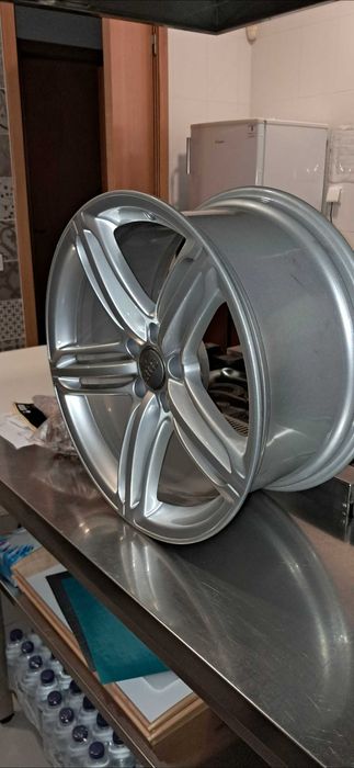 Jantes Audi 19 Originais 9J ET33 Novas e 2 8.5J ET 43