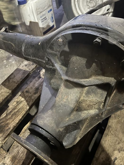 Продам задній міст мітсубісі L200