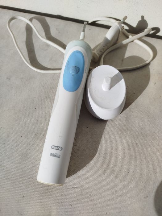 Elektryczna szczoteczka do zębów Philips sprawna