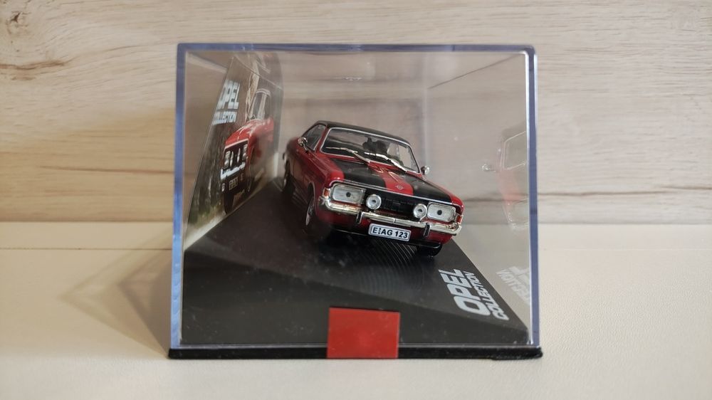 Model: Samochodu Opel Commodore A Coupe GS/E. Skala 1:43.