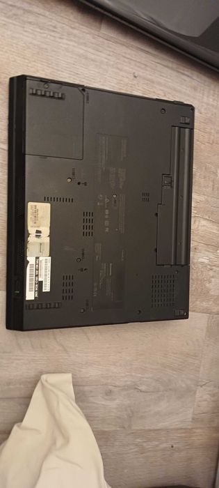 Laptopy sprawne (c2d-i7)