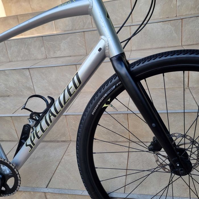 Rower GRAVEL Specialized SIRRUS X 3,0 -L