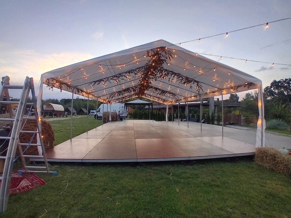 Wynajem namiotów, krzeseł, podłogi, stołów