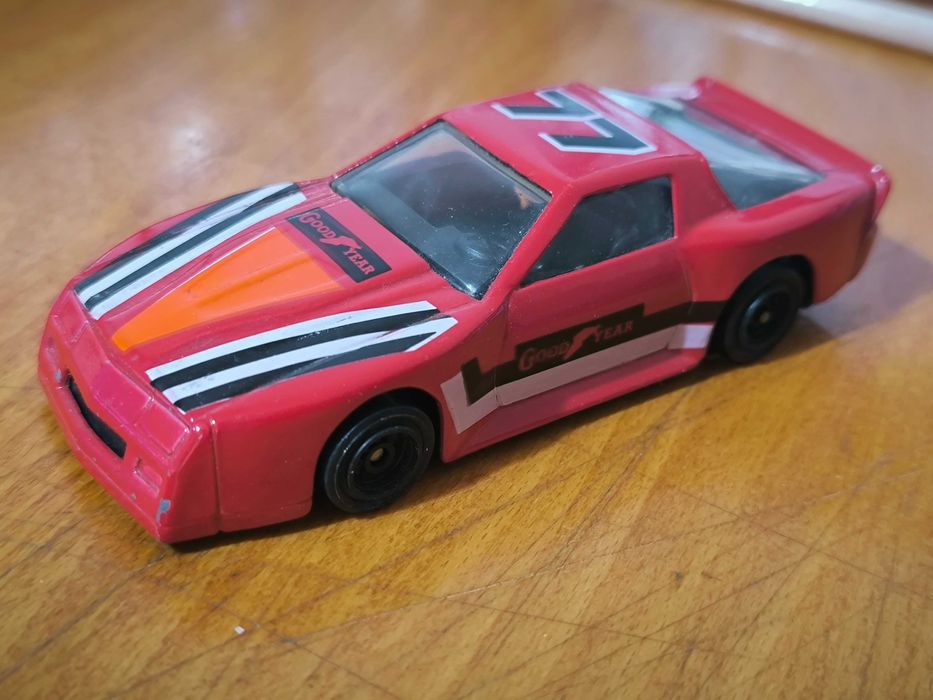 Corgi chavrolet Camaro e Burago Abarth 500 1/43
