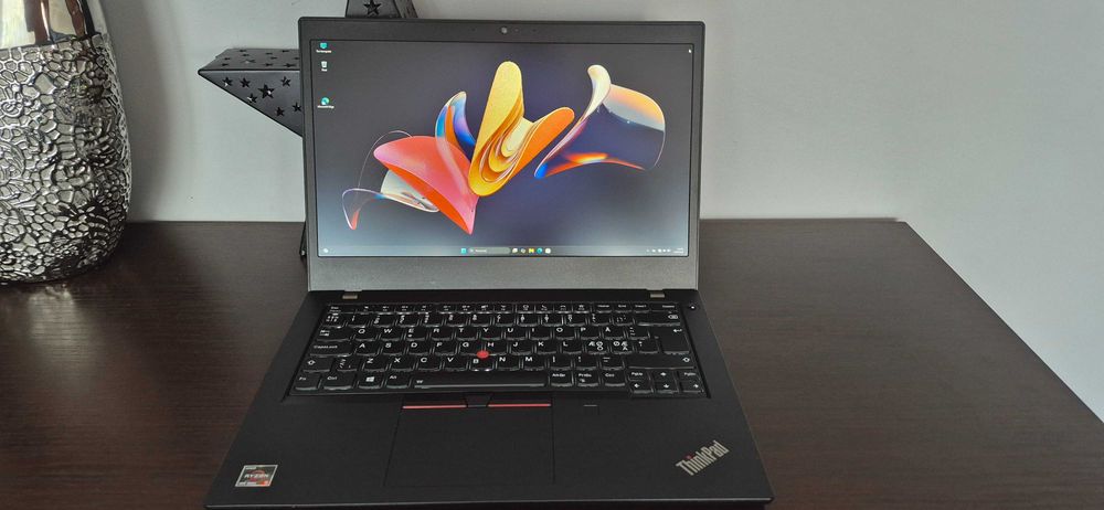 Profesjonalny Lenovo ThinkPad L14 g1 14FHD IPS Ryzen 5-4500 6X4,0GHz 8GB RAM 256SSD Win 11 Pro