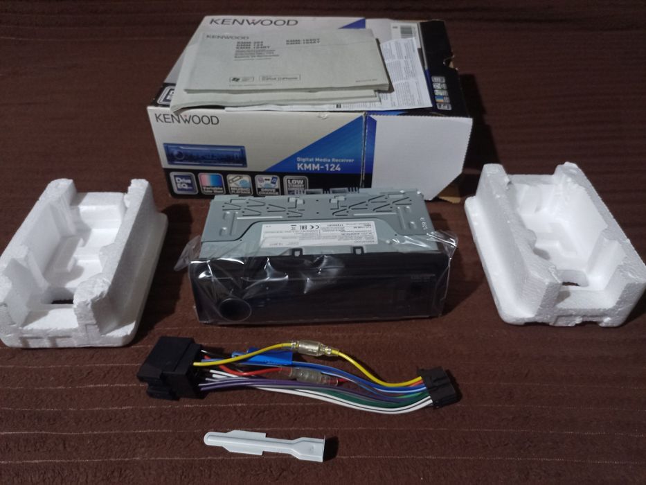 Автомагнітола Kenwood KMM - 124 (нова)