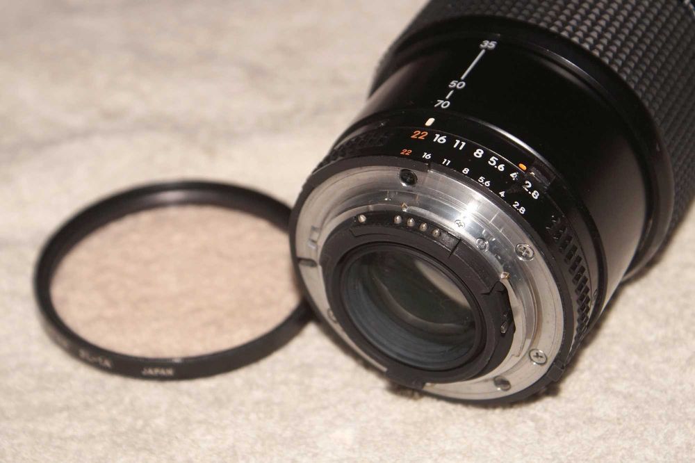 Nikon AF 35-70 f/2.8 Nikkor