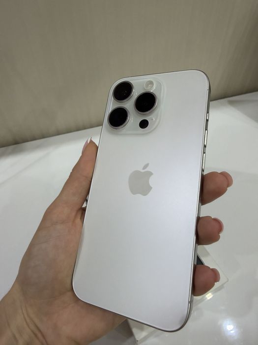 Продам iPhone 15 Pro, 256 GB