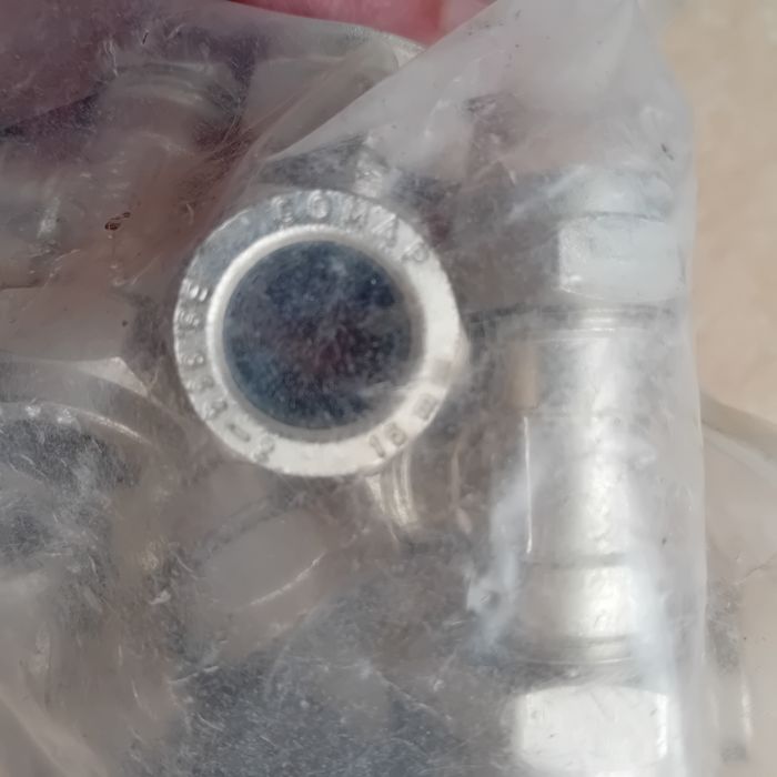 Material de canalização T inox 15mm novo