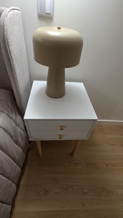 Quarto Completo (Cama+Colchão+Cómoda+Mesa de Cabeceira+Candeeiro)