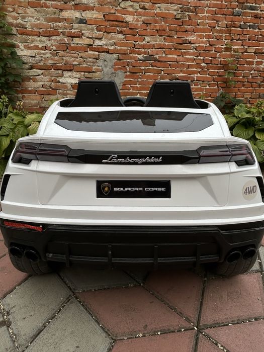 Дитячий електромобіль Lamborghini Squadra Corse M 4830EBLR-7