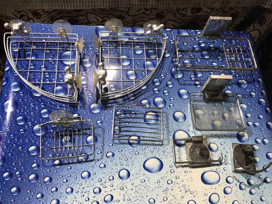 Полочки мыльницы вешалки в ванную нерж