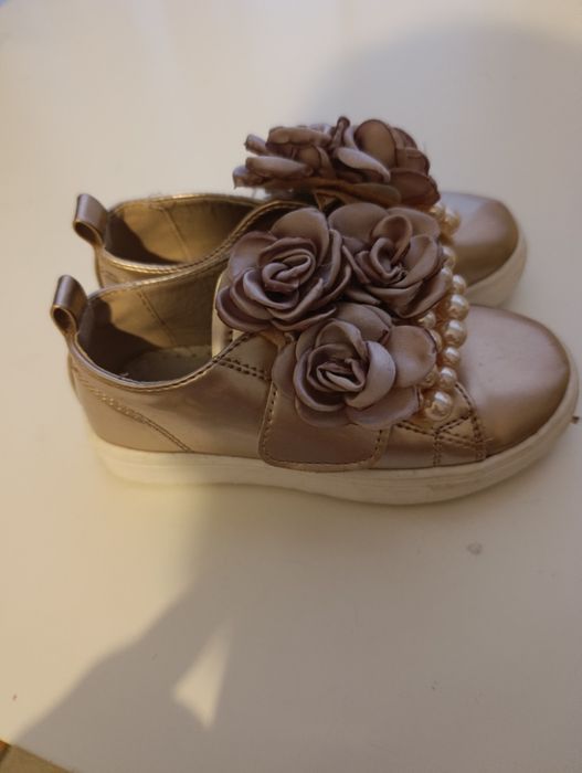 Buty dla dziewczynki rozm. 28