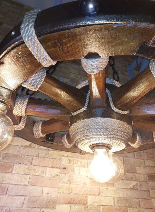 Люстра колесо воза # 3 для альтанки, бани, сауни,кафе,дома дерево