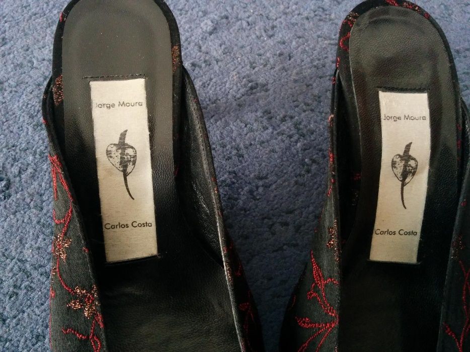 Sapatos salto alto (Jorge Moura e Carlos Costa)