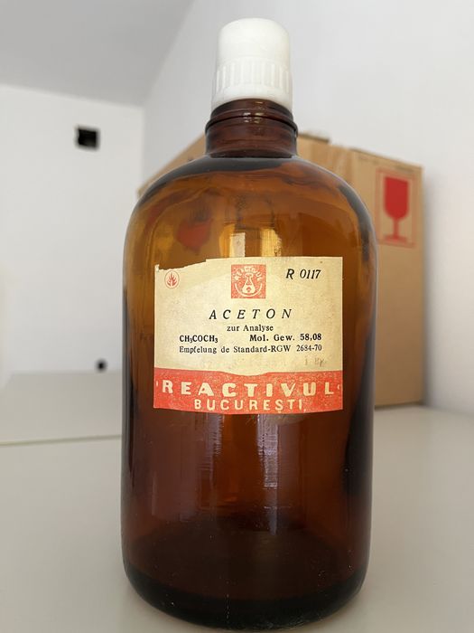 Brązowa butelka 1500 ml – szkło apteczne