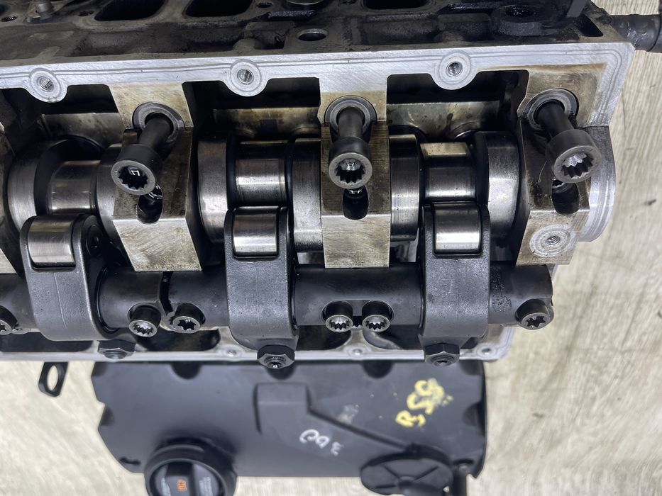 ГБЦ Головка блока циліндрів 038103373R  1.9 TDI Skoda Volkswagen tdi шкода