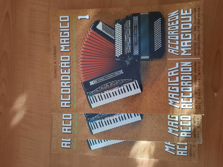 3 livros Acordeão Magico