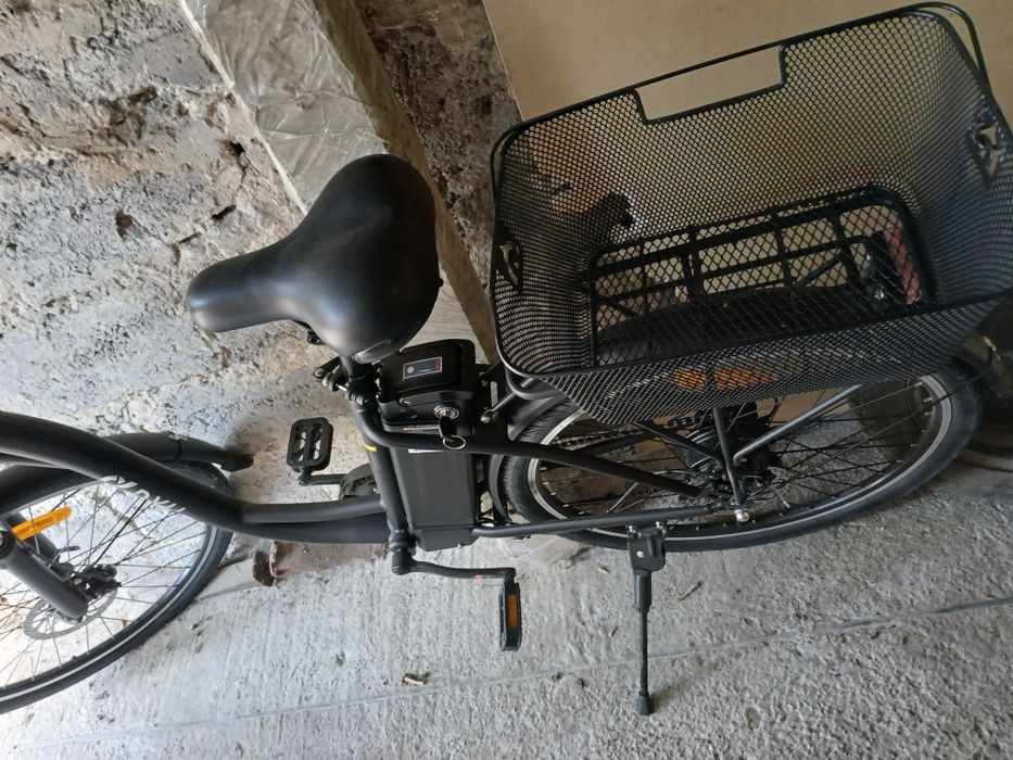 Rower elektryczny miejski DYU C6