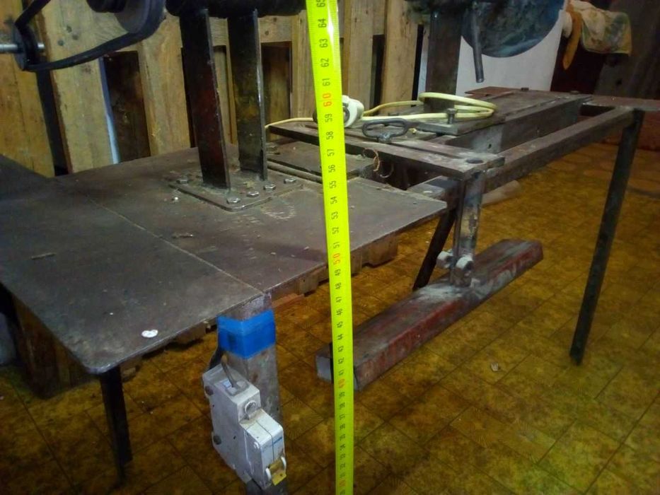 Саморобний домашній токарний станок по дереву б/в 220V