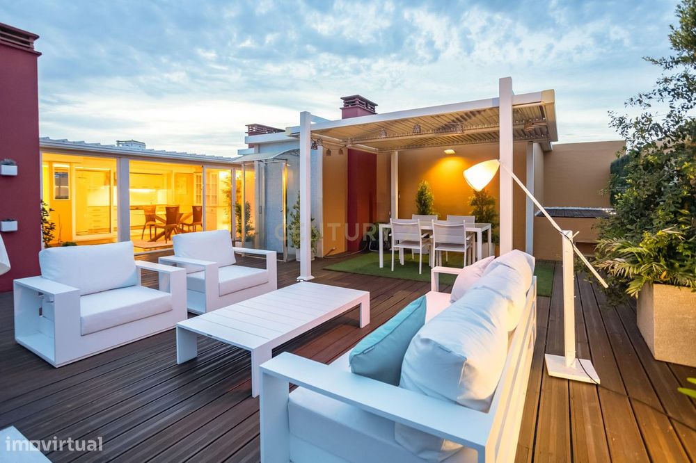 Um Apartamento com Alma de Moradia ; T3+1 + Terraço de 143 m²