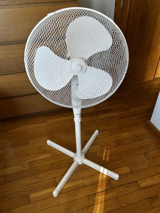 Ventilador de pe Kunft