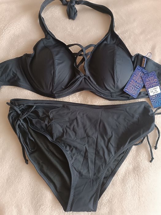 Продам новый купальник