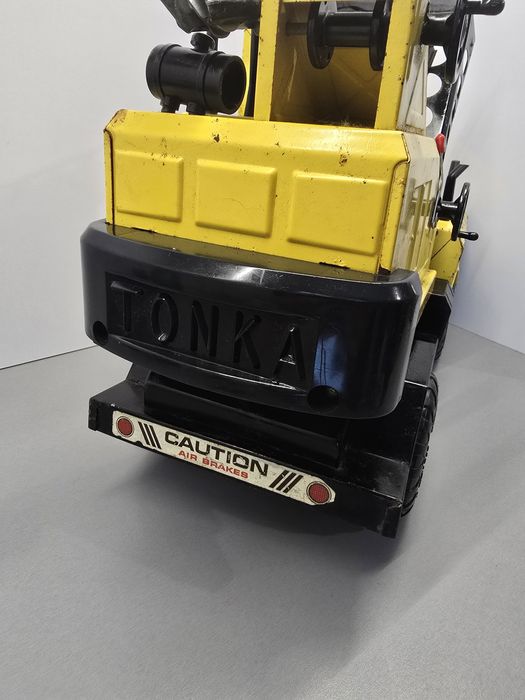 Tonka zabawka metalowa model dzwig  z PRL-U PRL 1960