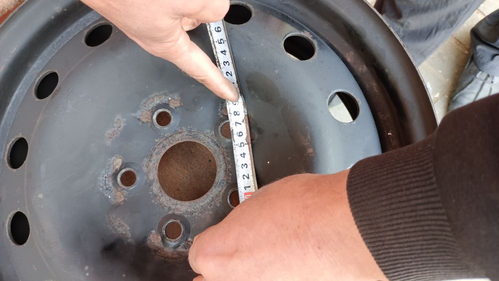 Диски 16  б.у в хорошем состоянии