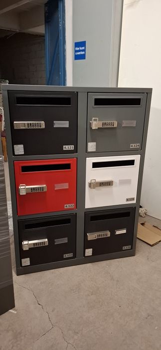 Szafa metalowa, locker 110x80x49 cm