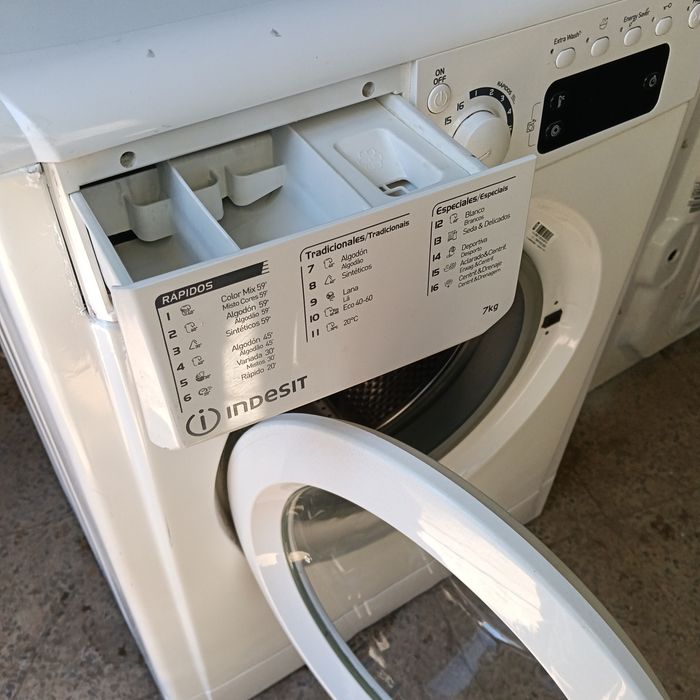 Entrega garantia máquina de roupa Indesit 7kg