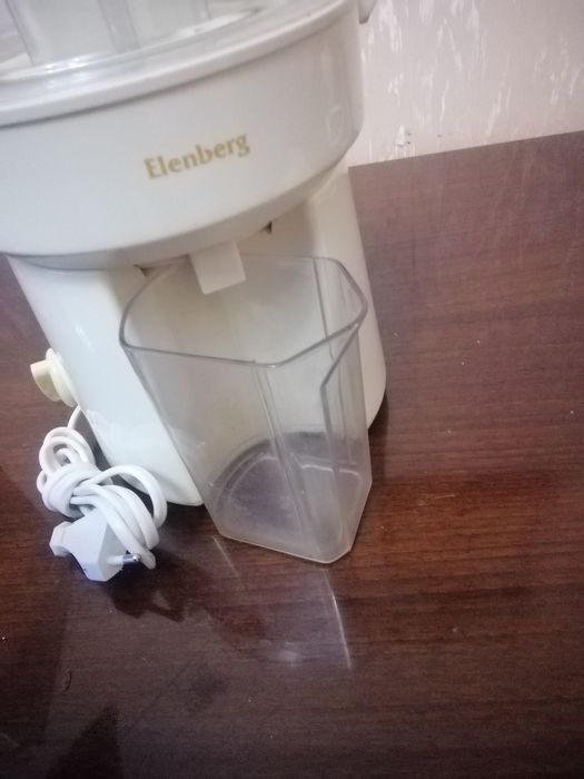 Соковыжималка "Эленберг".