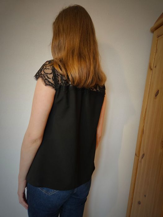 Bluzka koronkowa