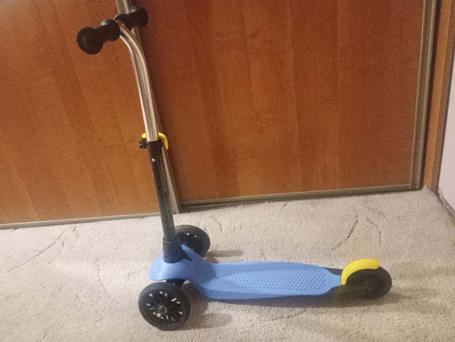 Hulajnoga trójkołowa oxelo