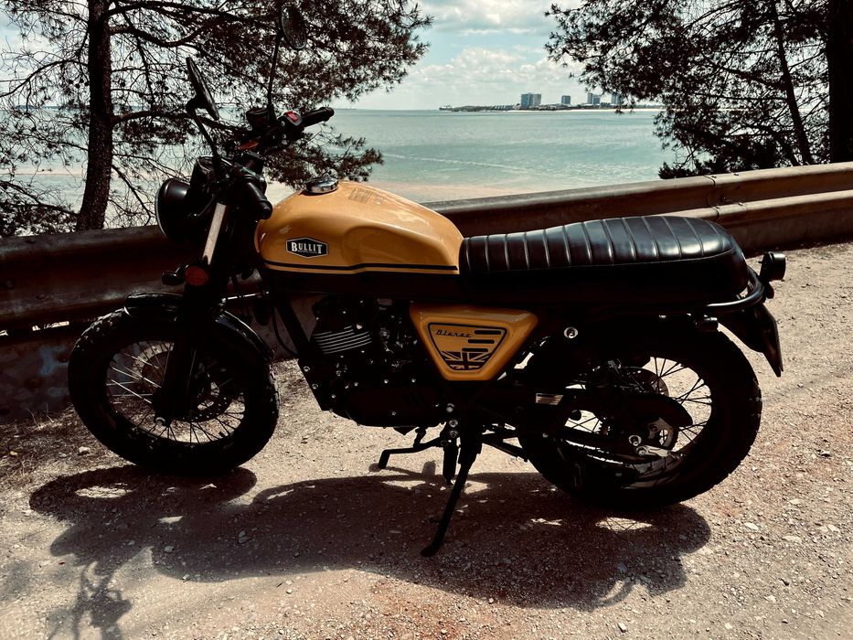 Mota Bullit Bluroc Legend 125