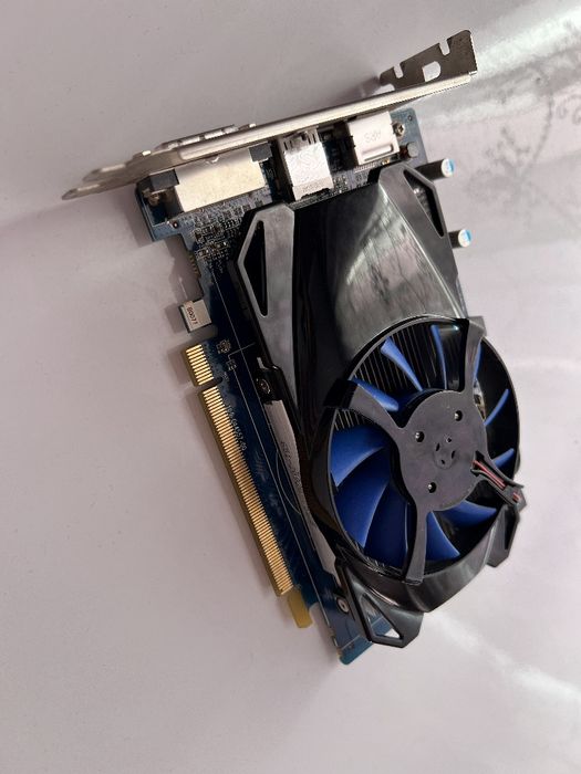 Відеокарта Radeon hd 7750 1gb gddr5