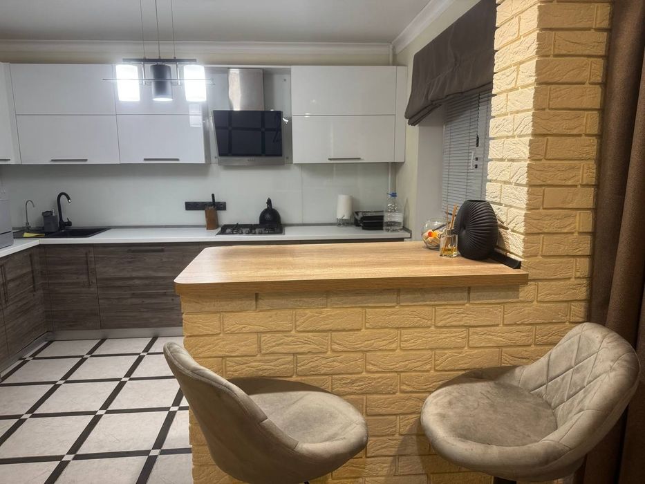 Продам 5ти ком ул  Калнышевского-Дорошенко Хортицький мкр-н сертифікат