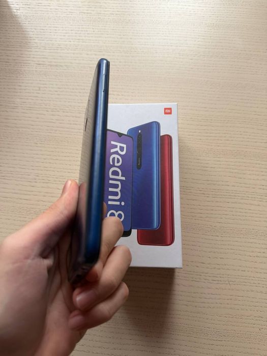 Продам Redmi 8 в хорошем состоянии