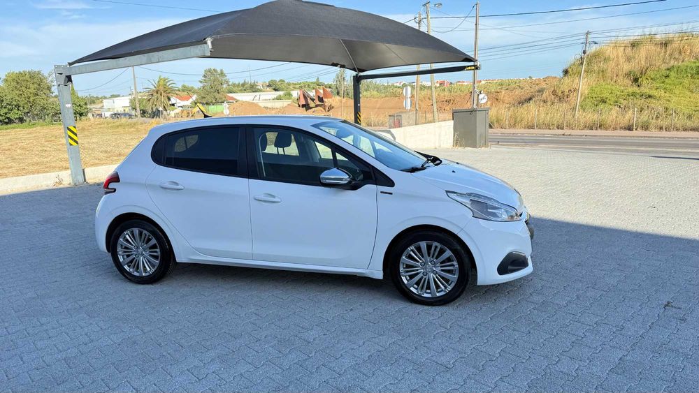 Peugeot 208 1.5 Blue HDi 102 cv Signature 2019 1 dono