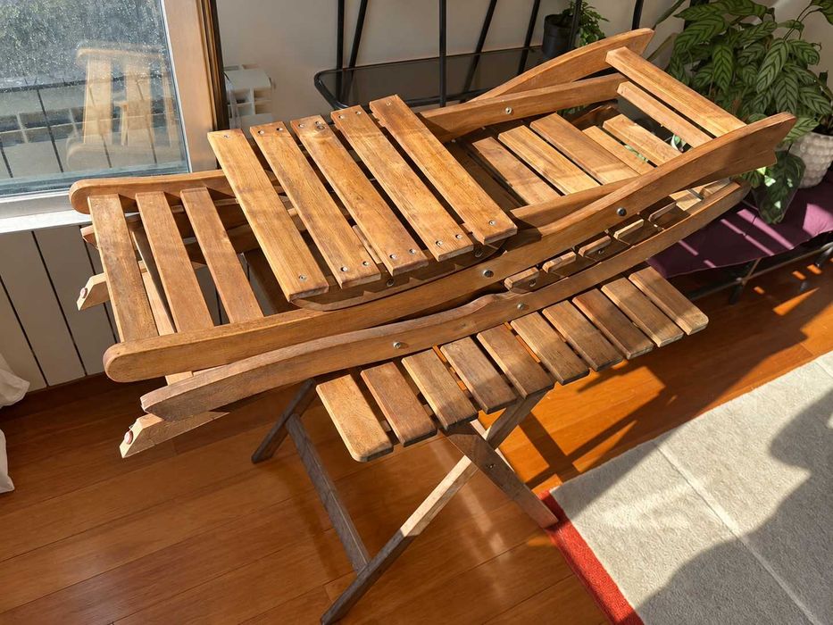 Conjunto IKEA ASKHOLMEN – Mesa + 2 cadeiras dobráveis