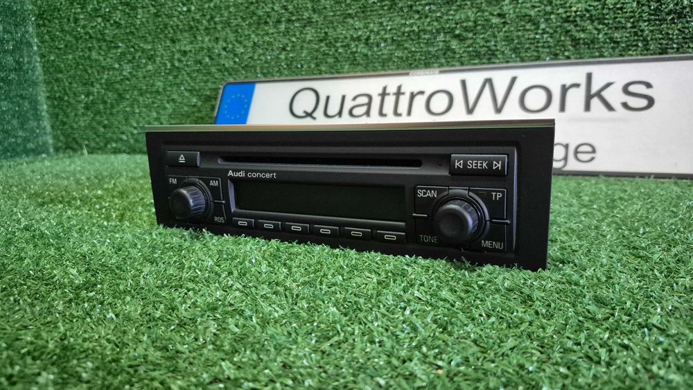 Rádio Original Audi Concert 1DIN Audi A4 B6 B7 8E 8H Ref. 8E0.035186D em Excelente Estado