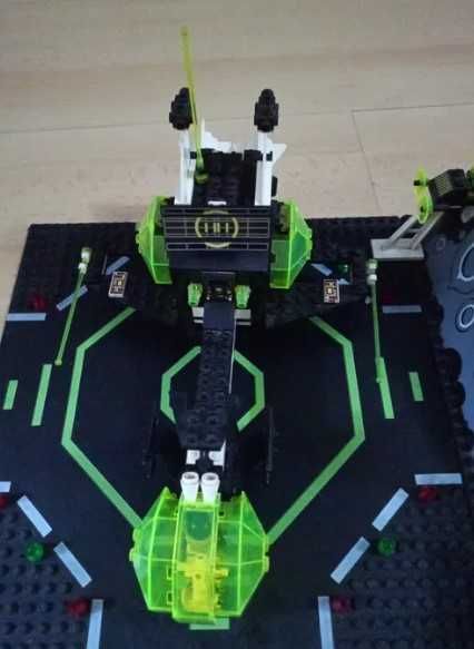 Lego System 6988 - Base Blacktron Alpha Centauri