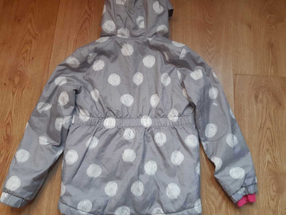 Гарна куртка для дівчинки 5-7 років