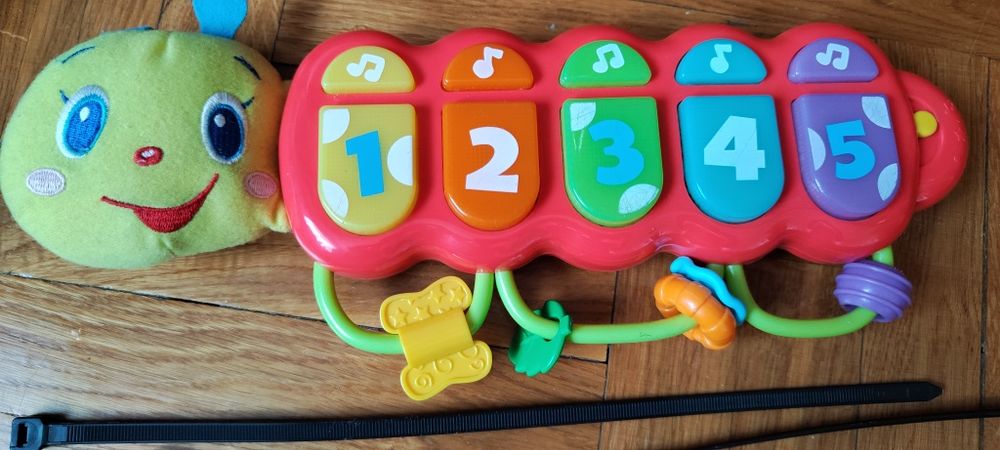 12м+ Лот развивающих музыкальных игр Win fun