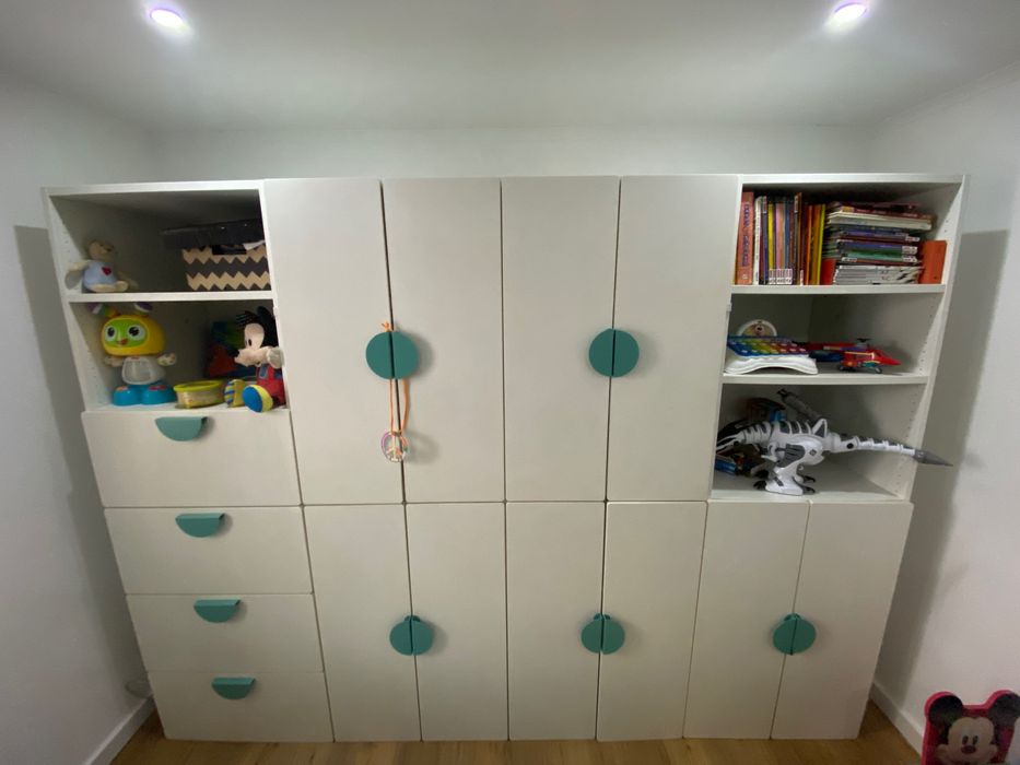 Móvel criança IKEA 2,42x1,8x0,56m