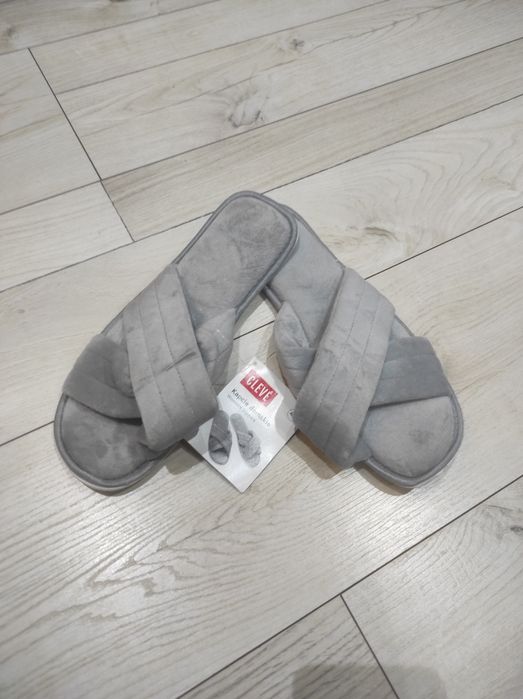 Klapki kapcie damskie Cleve